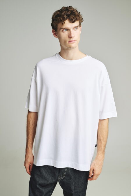 Κοντομάνικη Μπλούζα Με Τύπωμα Πίσω