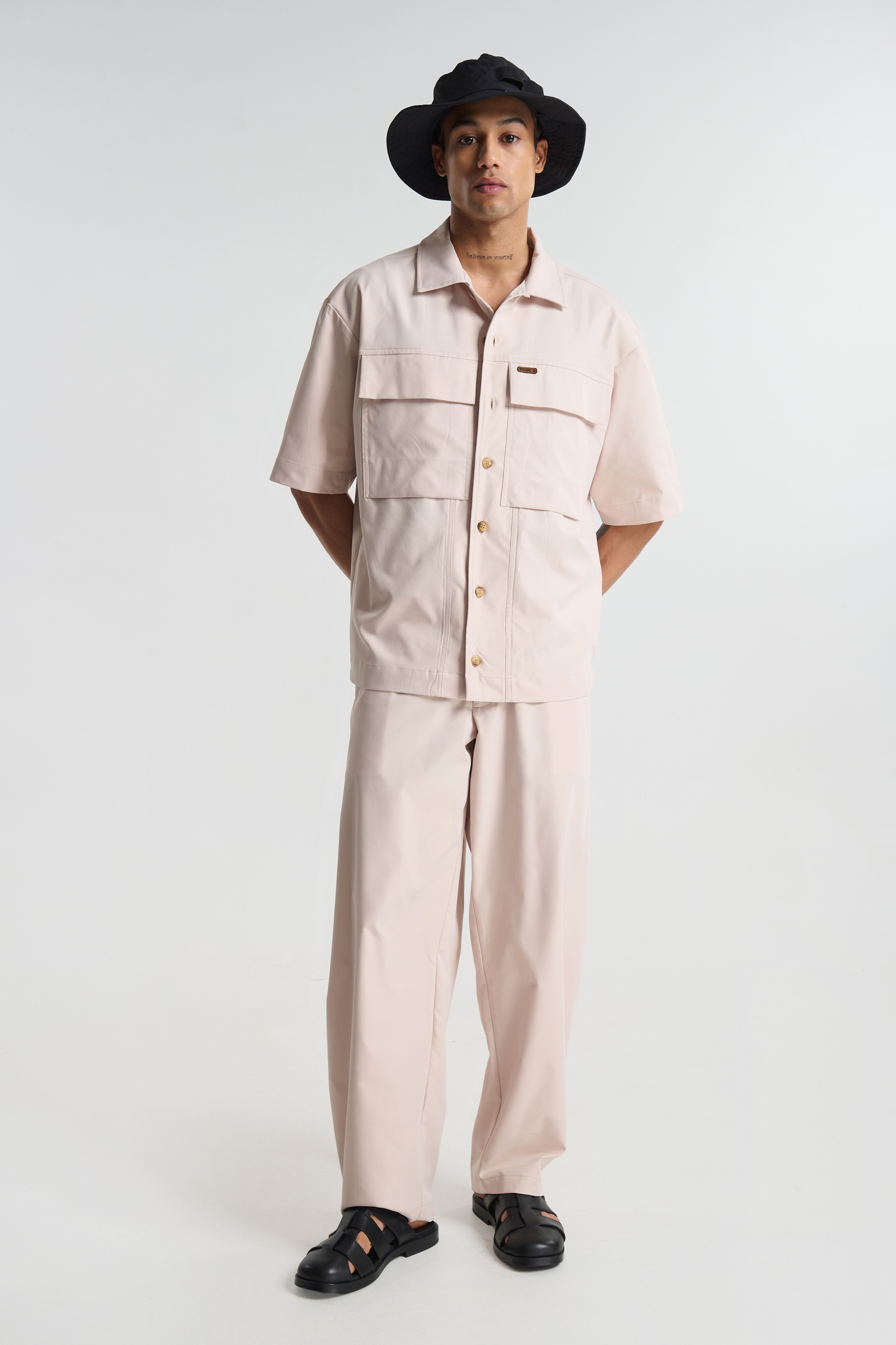 Κοντομάνικο Πουκάμισο με Τσέπες